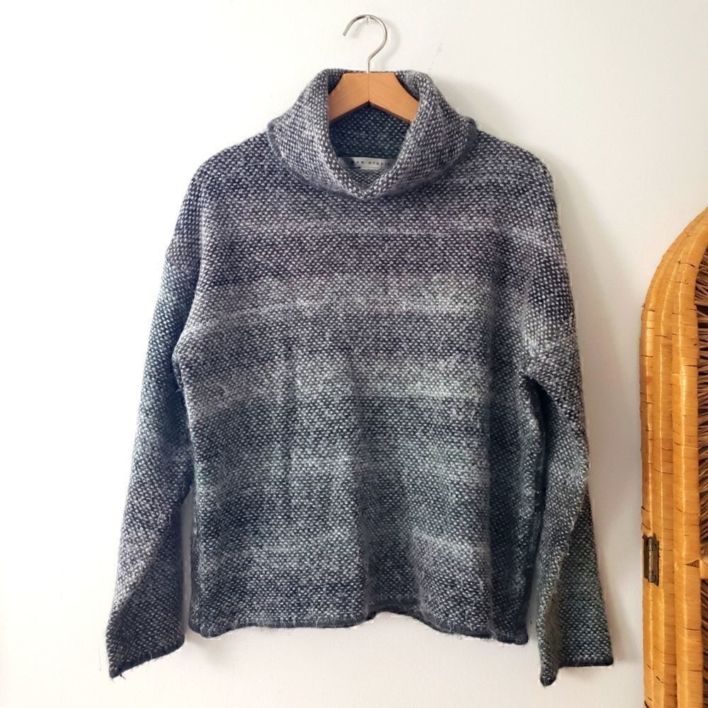 Max Studio Green Knit Turtleneck Sweater L